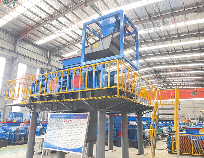 時(shí)產(chǎn)300噸雙輥制砂機(jī)怎么樣？石灰石制砂用什么設(shè)備？