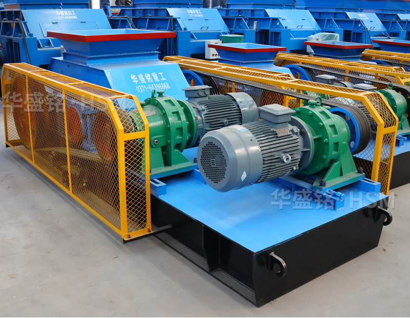 破碎石膏料用雙齒輥破碎機怎么樣？華盛銘破碎機廠家實力如何？