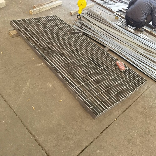 鋼格柵鋼格板G403/30/100：防滑、防腐與高強(qiáng)度