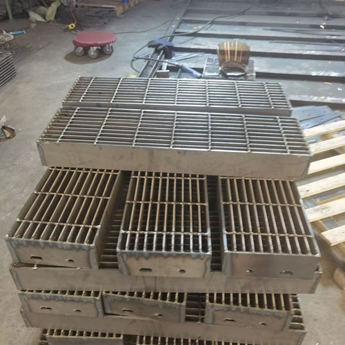 線上線下選購鋼格柵，這些差異不了解要吃大虧