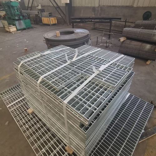 線上線下買(mǎi)鋼格柵有啥區(qū)別？看完再下單不后悔