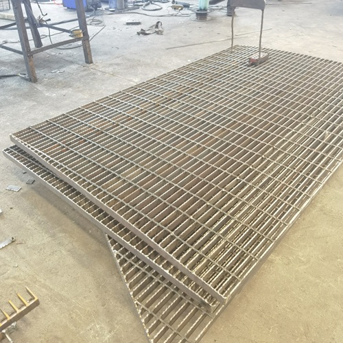 鋼格板是怎么做到防滑又安全的？