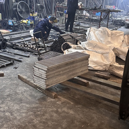 鋼格柵板在港口碼頭上的表現(xiàn)有多穩(wěn)