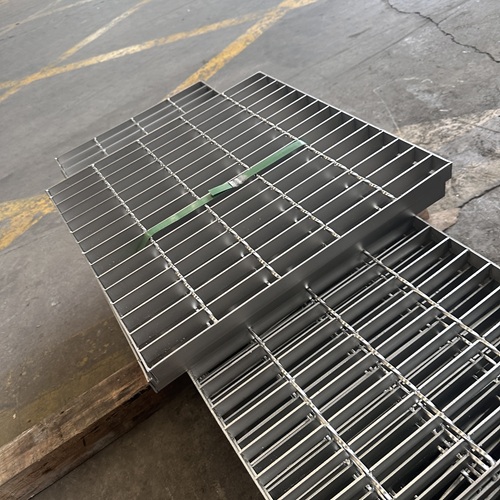 鋼格柵板承載不足怎么辦？換型號還是加固