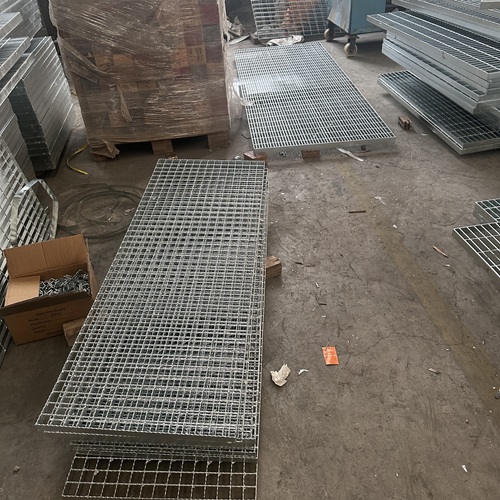 鋼格板怎么選才靠譜這5點(diǎn)工程人必須記牢